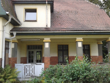 Bahnhof Cunnerdorf, Ausgang füt Reisende